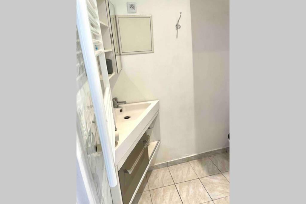 Bel Appartement - Hyper Centre - 2 Pieces 칸느 외부 사진